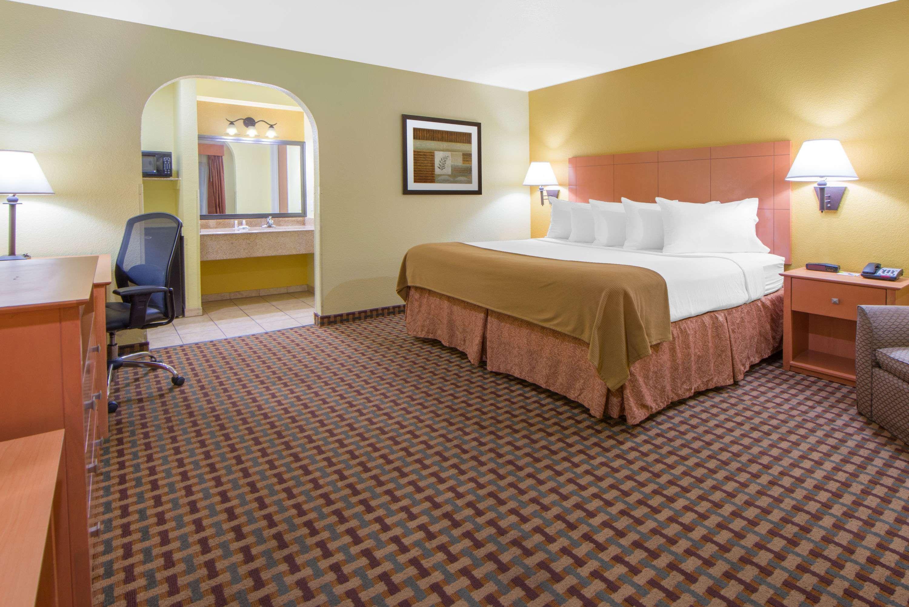 Days Inn By Wyndham Lubbock South Exterior foto