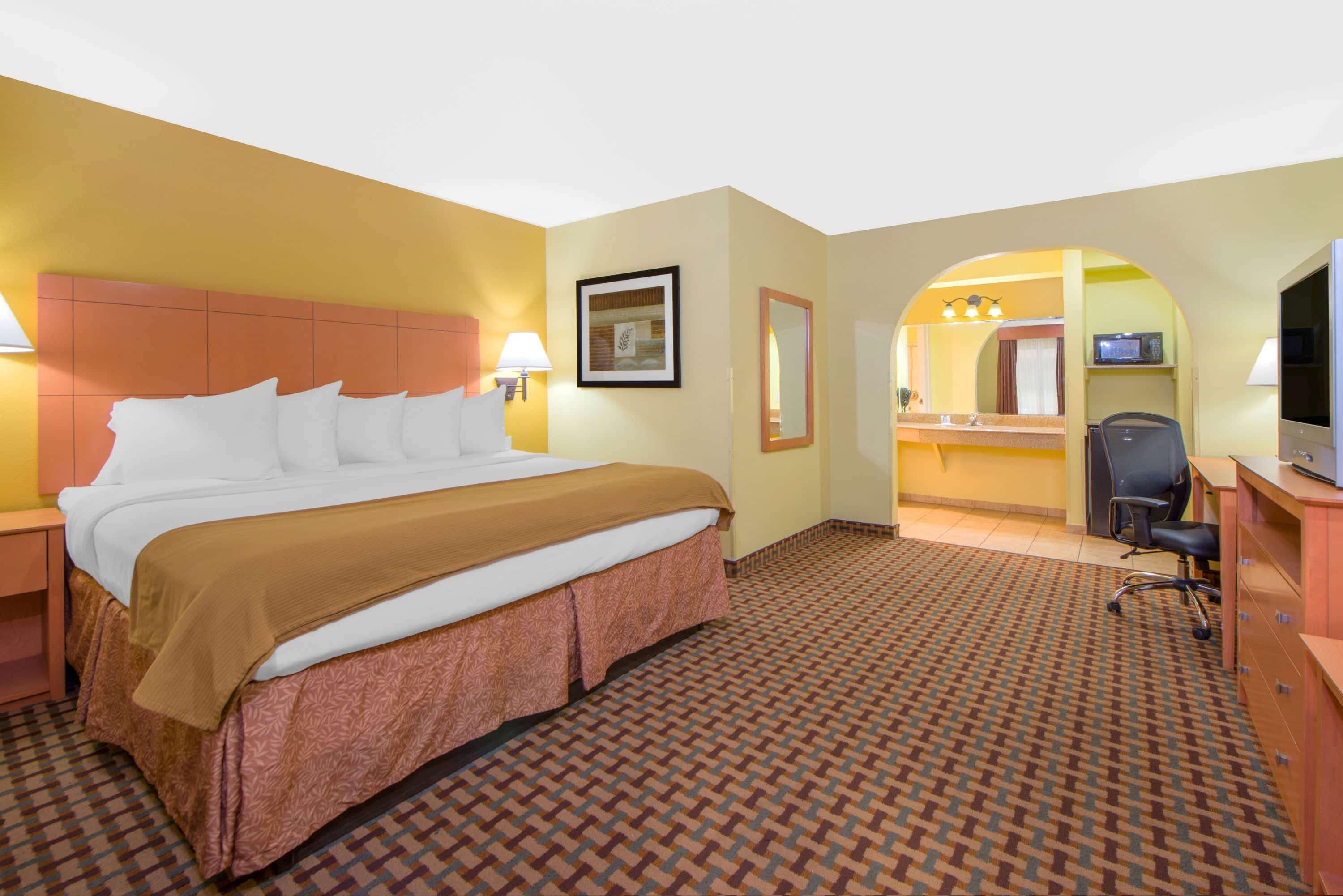 Days Inn By Wyndham Lubbock South Exterior foto